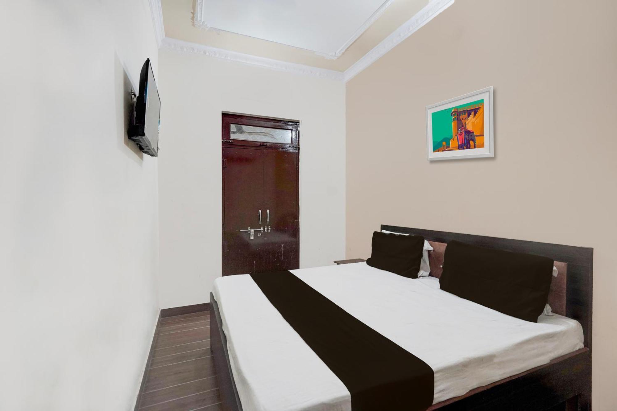 Oyo Hotel Maharaja Palace Мератх Экстерьер фото